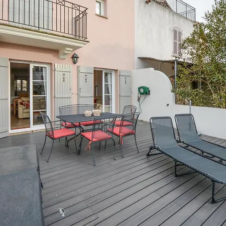 Amazing In Aigues-mortes With Wifi *